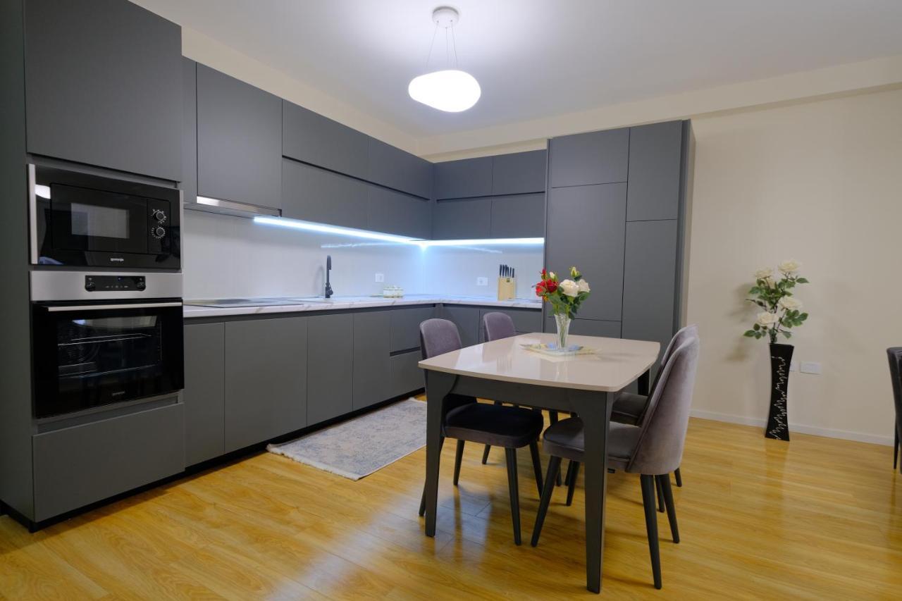 Comfy Apartment In Szkodra Zewnętrze zdjęcie
