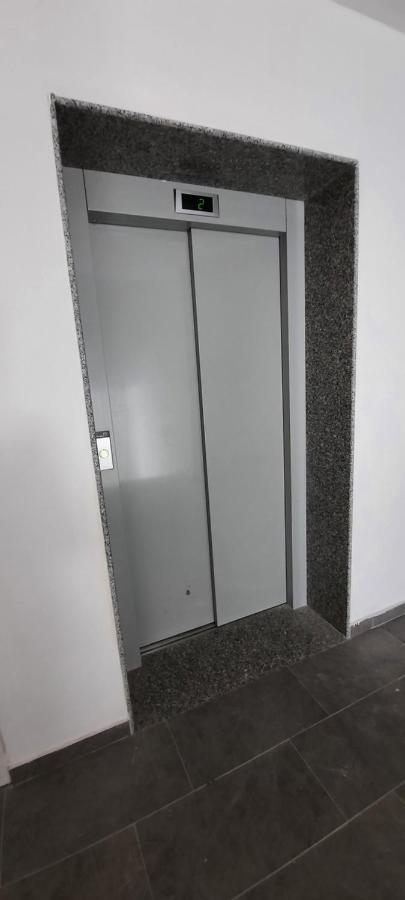 Comfy Apartment In Szkodra Zewnętrze zdjęcie